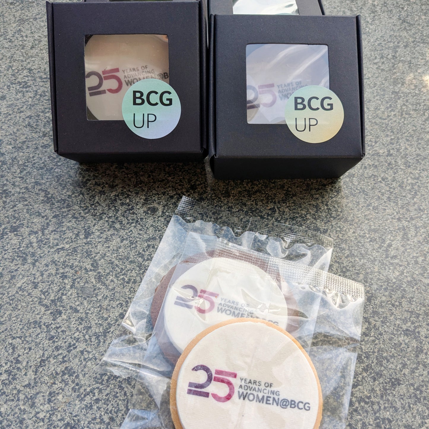 Custom Logo Print / Fondant Message Cookies