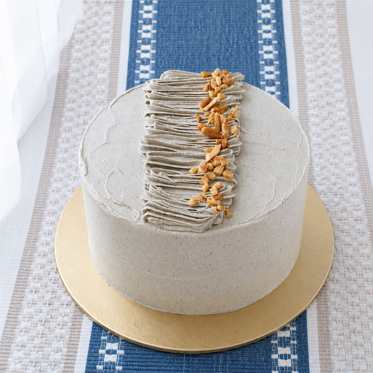 Premium Japanese Sesame & Peanut Vanilla Cake