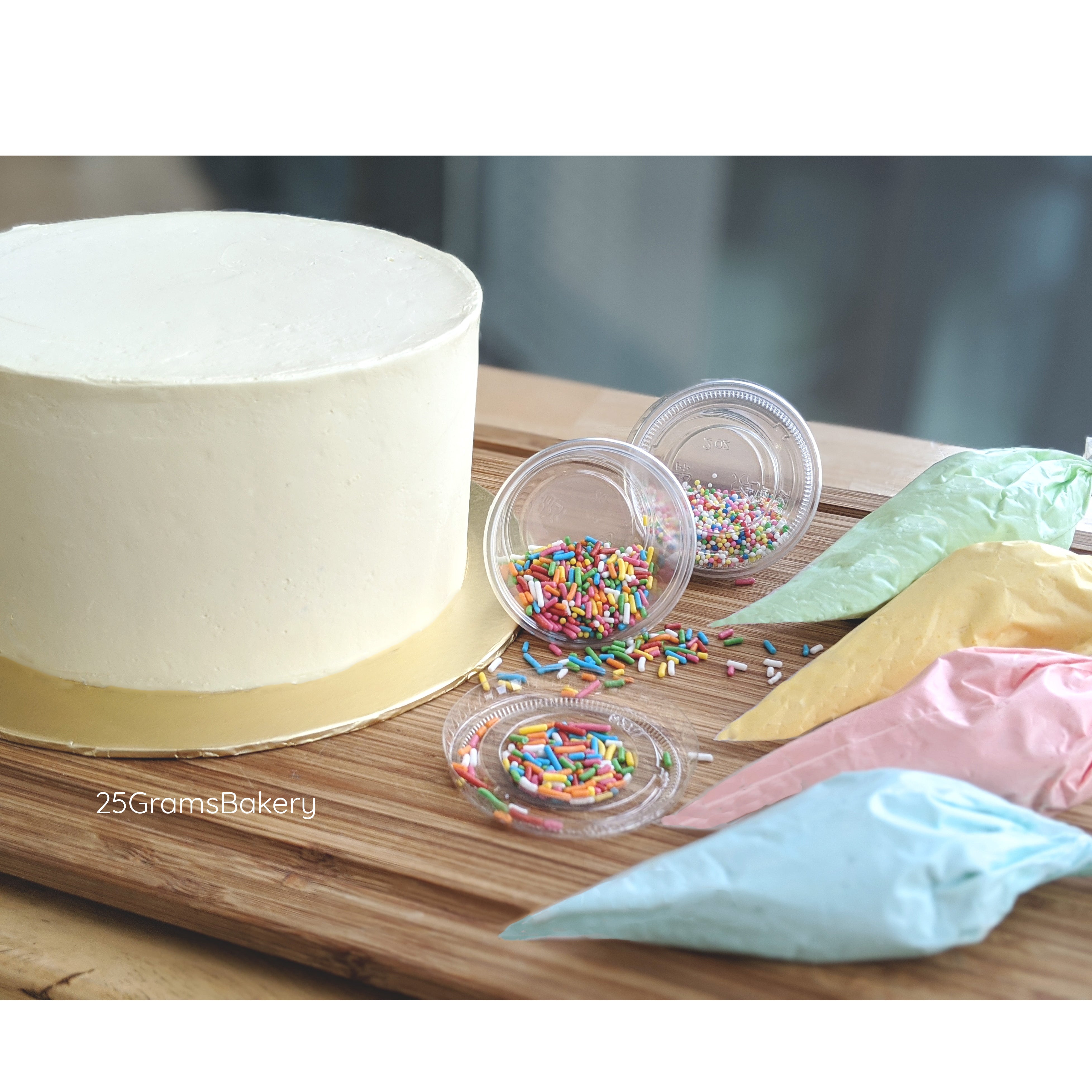 DIY Cake Decorating Kit *Vegan /GF Option Available* – 25Grams Bakery