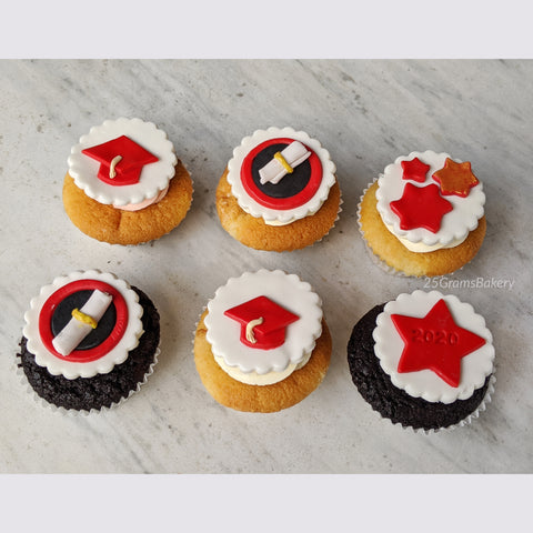 Graduation Cupcakes (Box of 12)